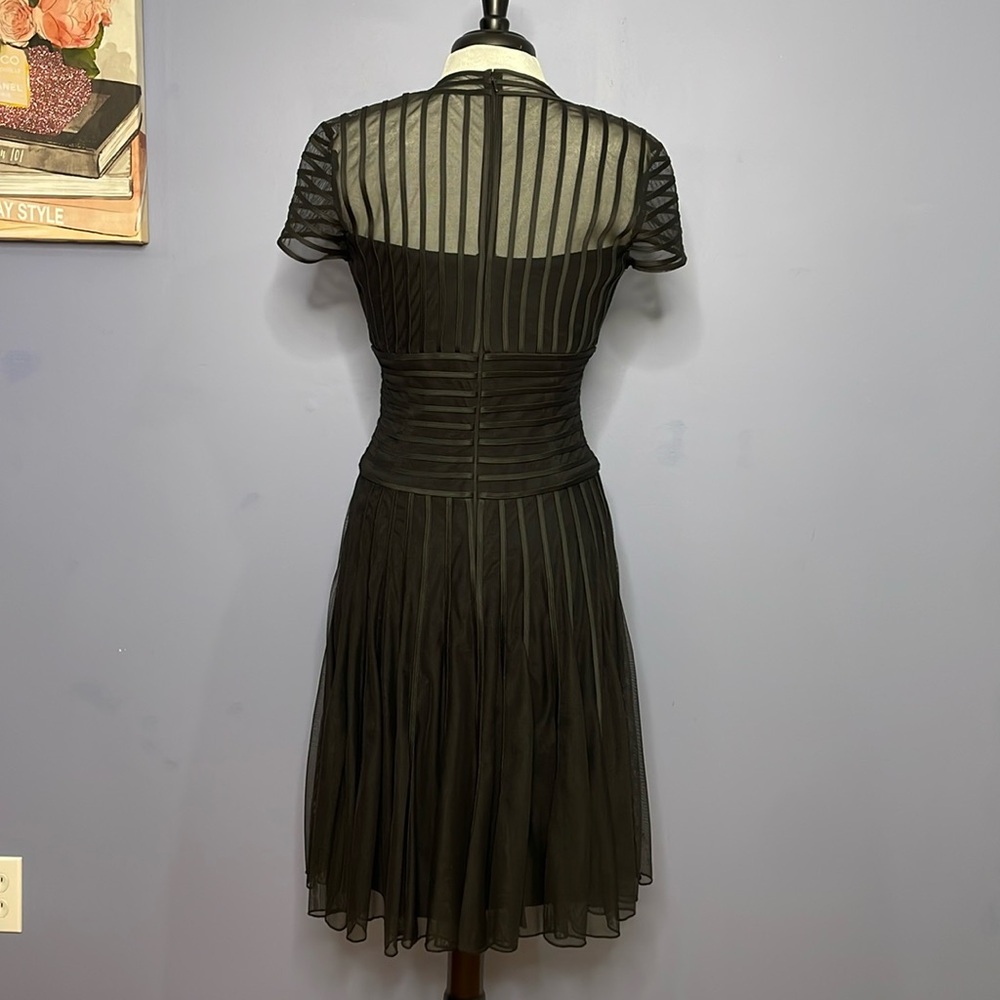 JS Collections Women’s Black Mesh Cap Sleeve Striped Knee Length Dress Size 10 - Picture 8 of 14